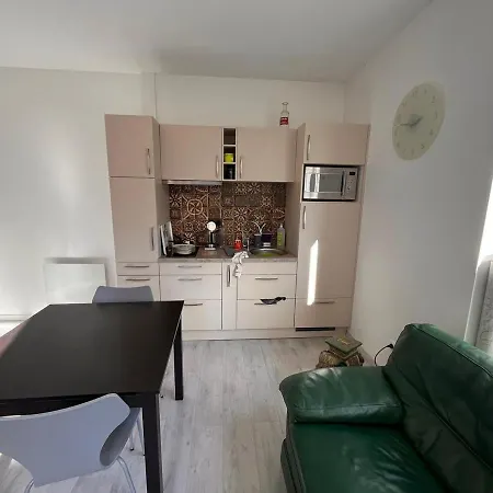 Nancy, 2 Pieces, 2 Personnes - Fr-1-584-298 Hébergement de vacances