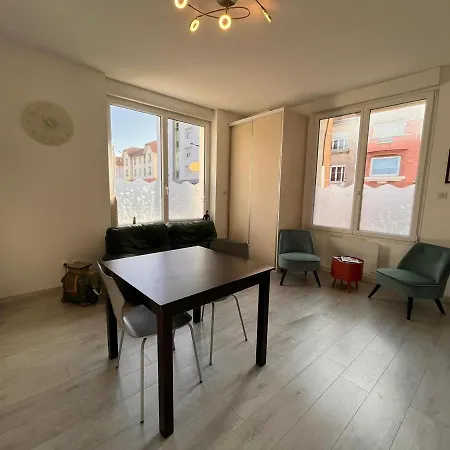 Nancy, 2 Pieces, 2 Personnes - Fr-1-584-298 Hébergement de vacances *